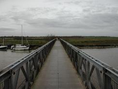 P2002B080069	The bridge over the River Blyth. 