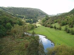 P2004A091912	The view from Monsal Dale Viaduct.