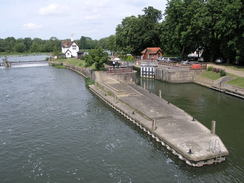 The Thames lock at Goring.