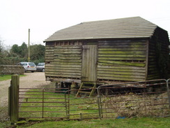 P20091310038	A hut at Woodcutts Farm.