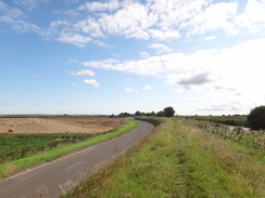 P2011DSC02016	Following the bank northeastwards alongside the River Lark.