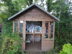 P2011DSC05261	The Haytongate hut.