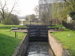P2012DSC09439	The first lock on the disused Grantham Canal.