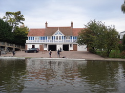 P2012DSC03612	A boathouse on the Cam.