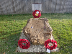P2018DSC08022	Syresham war memorial.