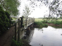 P2018DSC00615	The footbridge over the Nene near Wadenhoe Mill.