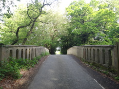 P2018DSC00646	Lilford Bridge.