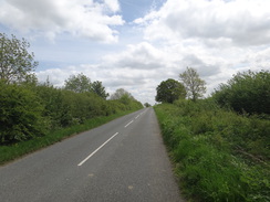 P2018DSC00730	Following the road east towards Slipton.