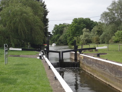 P2018DSC00827	Barnwell Mill lock.