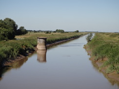 P2018DSC02167	A solitary remaining pillar of the bridge carrying the  March to Spalding railway over the Nene at Guyhirn.