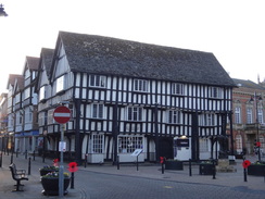 P2018DSC06063	A timbered building in Evesham.
