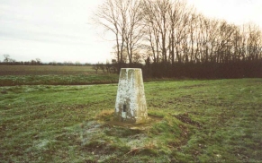 Z08	Trig point on Dunstable Downs, the highest point of Bedfordshire.